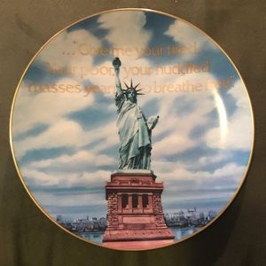 The Statue of Liberty hand banded 24KT gold dish